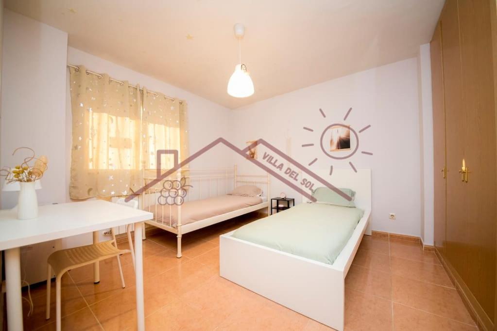 Villa Del Sol - Piscina Climatizada Mentrida Екстер'єр фото