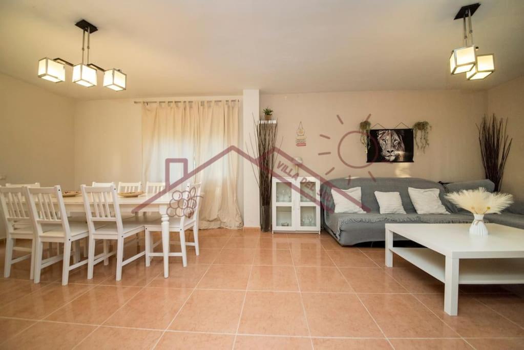 Villa Del Sol - Piscina Climatizada Mentrida Екстер'єр фото