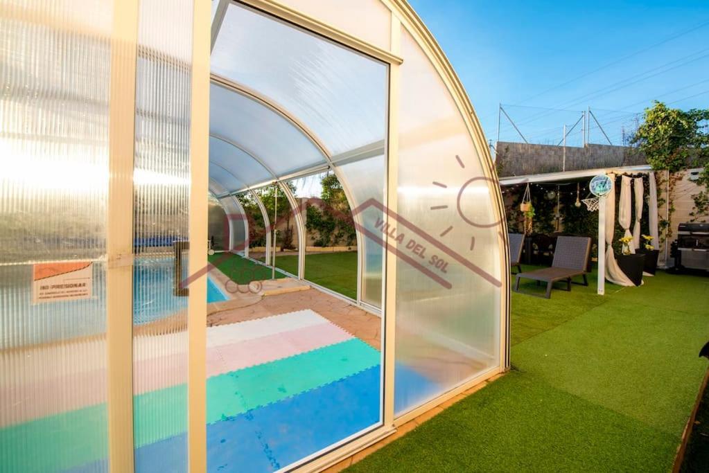 Villa Del Sol - Piscina Climatizada Mentrida Екстер'єр фото